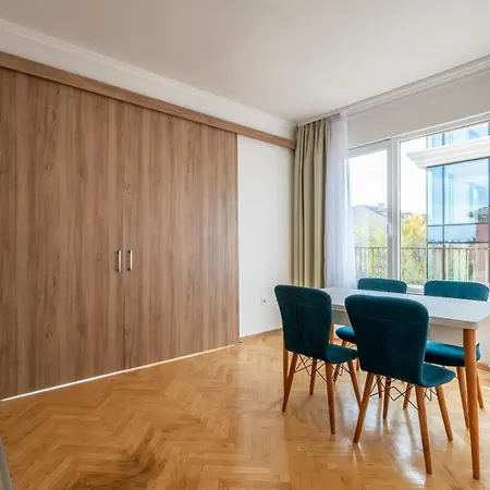 Apartment Bright & Spacious Downtown Apt. Sofia