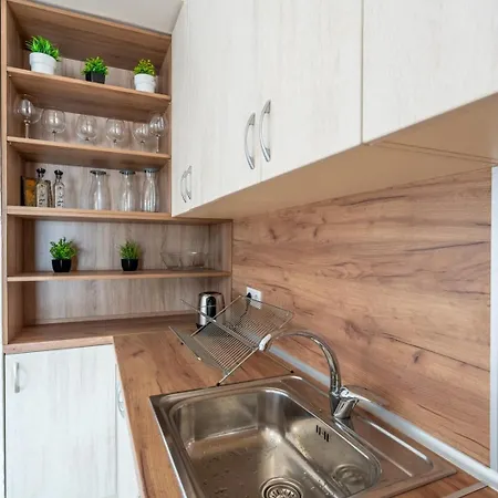 Bright & Spacious Downtown Apt. Apartment Sofia